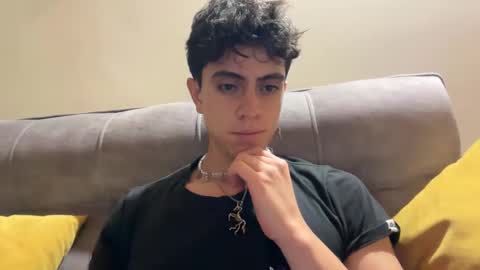 Snapshot of stolas_ying chatting on 02.14.26 Stolas online show from 02.14.26