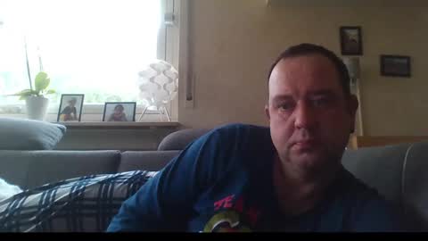 Snapshot of stoned1983 chatting on 11.18.25 stoned1983 online show from 11.18.25