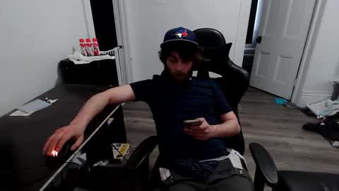 stonedpanda77 online show from 04.28.26