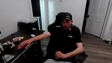 stonedpanda77 online show from 06.17.26