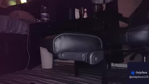 Snapshot of stoner394 chatting on 10.20.25 stoner394 online show from 10.20.25