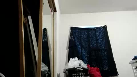 Snapshot of stonerllamas chatting on 02.01.26 stonerllamas online show from 02.01.26