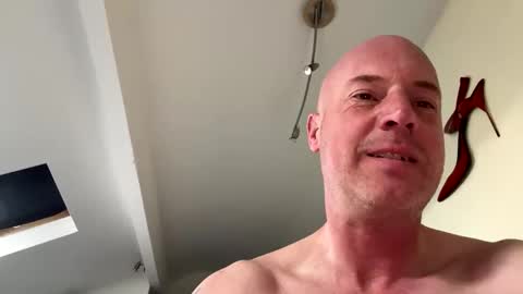 Stoodley22 online show from 04.11.26