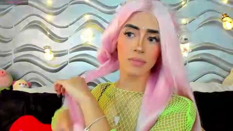 Snapshot of stormirusso chatting on 12.06.24 Mar online show from 12.06.24