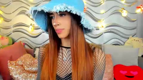 Snapshot of stormirusso chatting on 12.22.24 Mar online show from 12.22.24