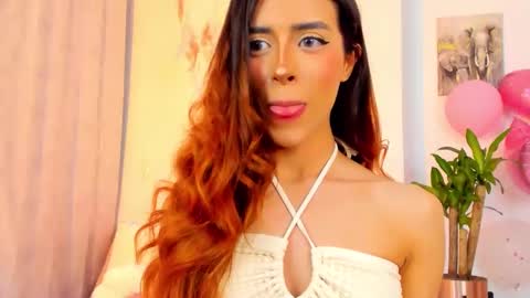 Snapshot of stormirusso chatting on 02.15.25 Mar online show from 02.15.25