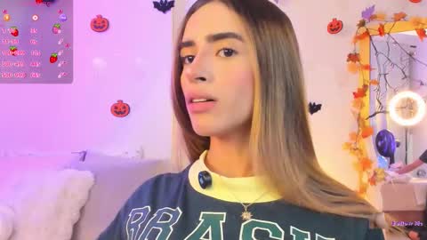 Snapshot of stormirusso chatting on 10.30.25 Mar online show from 10.30.25