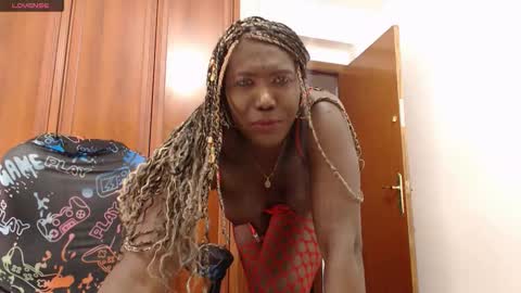 taira altair maturana online show from 10.17.25