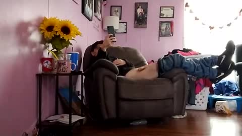 Snapshot of str33twyz3 chatting on 12.04.24 Streetwyze online show from 12.04.24