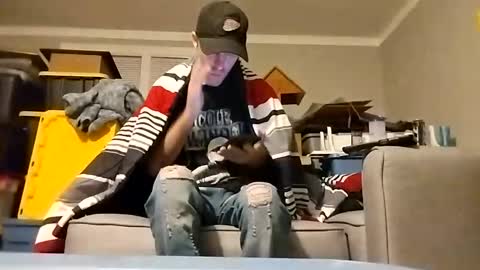 Snapshot of str33twyz3 chatting on 10.21.25 Streetwyze online show from 10.21.25