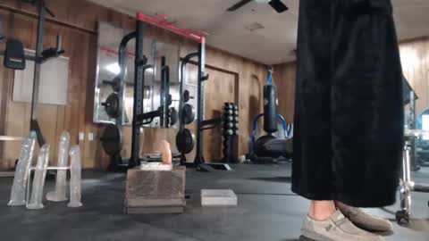 n8vpumpnhump online show from 01.02.25