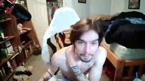 Snapshot of str8whiteboy21 chatting on 03.07.25 str8whiteboy21 online show from 03.07.25