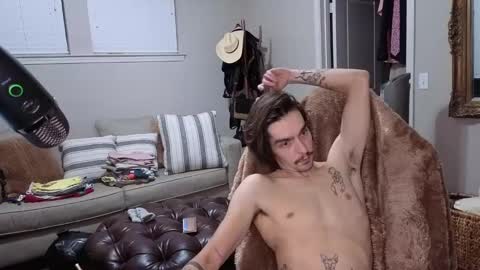 Snapshot of str8whiteboy21 chatting on 09.28.25 str8whiteboy21 online show from 09.28.25