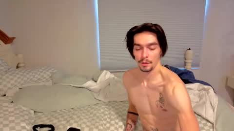 Snapshot of str8whiteboy21 chatting on 11.20.25 str8whiteboy21 online show from 11.20.25