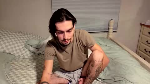 Snapshot of str8whiteboy21 chatting on 11.25.25 str8whiteboy21 online show from 11.25.25