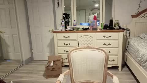 Snapshot of str8whiteboy21 chatting on 11.28.25 str8whiteboy21 online show from 11.28.25