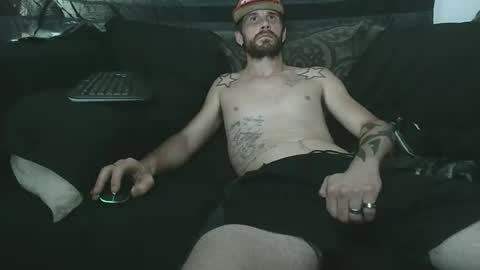 straitpipermann22 online show from 10.15.25