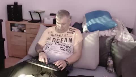 Stranger online show from 11.03.25