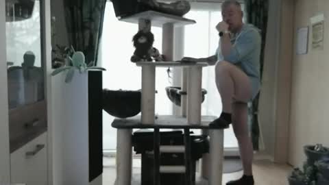 Stranger online show from 04.13.26