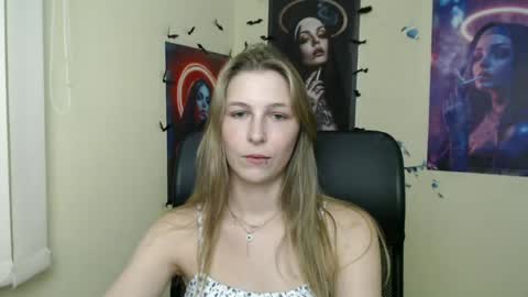 Snapshot of stranger_giirl chatting on 06.29.26 Amalia online show from 06.29.26