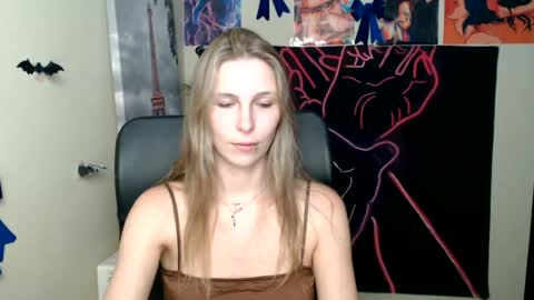Snapshot of stranger_giirl chatting on 07.07.26 Amalia online show from 07.07.26