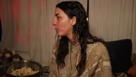 Snapshot of strawberripulp chatting on 01.28.25 Angel Baby online show from 01.28.25