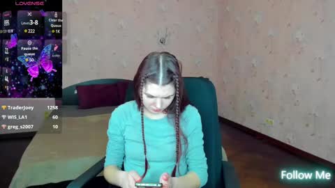 Snapshot of strawberrylux chatting on 02.28.25 Strawberrylux online show from 02.28.25