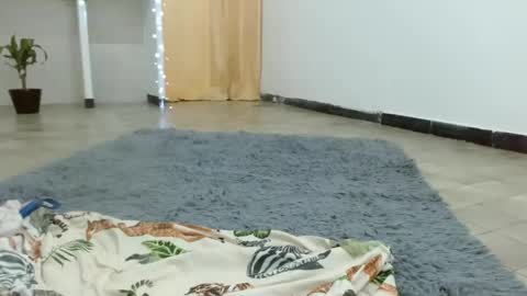 Snapshot of strawberrysexy735 chatting on 02.24.25 Dulce online show from 02.24.25