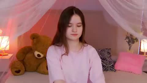 Snapshot of strawbunnybite chatting on 06.28.26 Bunny online show from 06.28.26