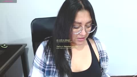 strawlux online show from 02.26.26