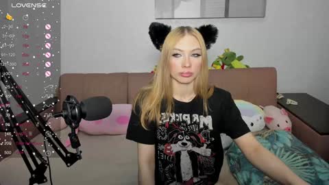 Snapshot of streis_mua chatting on 01.26.25 Streis open pvt online show from 01.26.25
