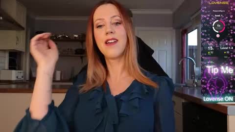 Snapshot of stripmequick chatting on 11.25.25 Amorina online show from 11.25.25