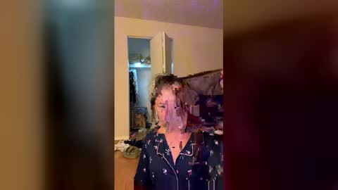 Snapshot of stripperinaz chatting on 02.04.26 shorti online show from 02.04.26