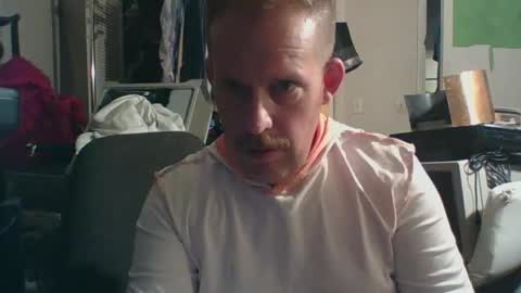 Snapshot of strokingjoe14585 chatting on 01.12.26 strokingjoe14585 online show from 01.12.26