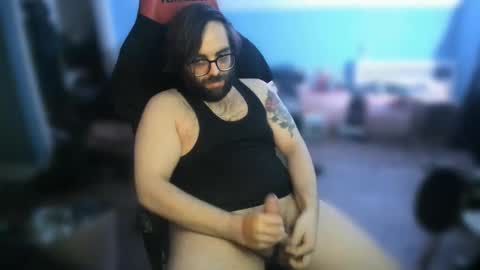 Snapshot of strokingslow420 chatting on 12.20.25 Johnny online show from 12.20.25