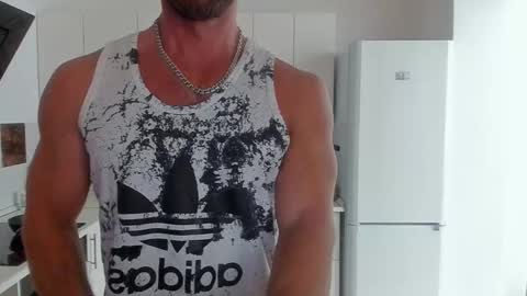 Strong Arni online show from 02.11.25