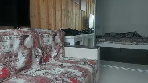 Strong Arni online show from 02.19.25