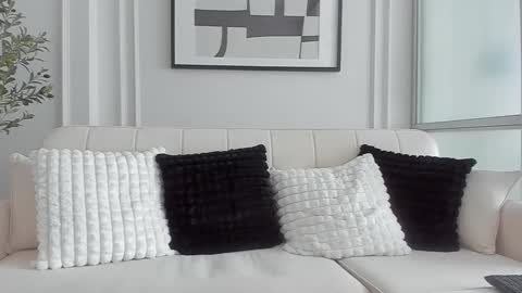 Strong Arni online show from 09.18.25