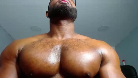 strong_george1 online show from 01.14.25