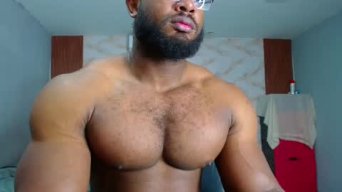 strong_george1 online show from 02.25.25