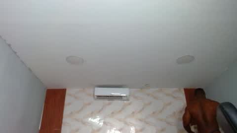 strong_george1 online show from 03.05.25