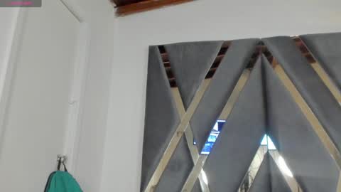 Snapshot of strong_girl_ chatting on 01.30.25 Alexa online show from 01.30.25