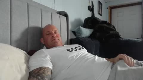 Snapshot of strongandhard073 chatting on 12.05.24 StrongAndHard online show from 12.05.24