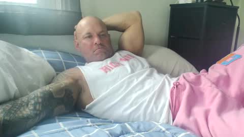 Snapshot of strongandhard073 chatting on 10.24.25 StrongAndHard online show from 10.24.25