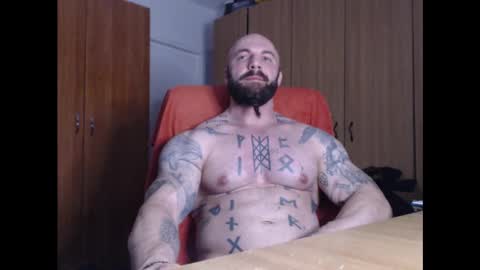 Snapshot of strongivan chatting on 01.08.25 StrongIvan online show from 01.08.25