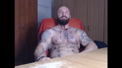 Snapshot of strongivan chatting on 10.08.25 StrongIvan online show from 10.08.25