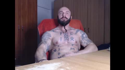 Snapshot of strongivan chatting on 11.13.25 StrongIvan online show from 11.13.25