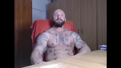 Snapshot of strongivan chatting on 05.03.26 StrongIvan online show from 05.03.26