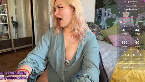 Snapshot of strupedsunicorns chatting on 01.29.25 goddess online show from 01.29.25