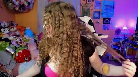 Strwbby online show from 09.27.25